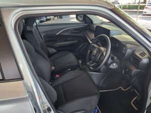 Suzuki Swift 1.2 GL - Image 14