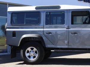 Land Rover Defender 110 2.5 TD5D/C - Image 13