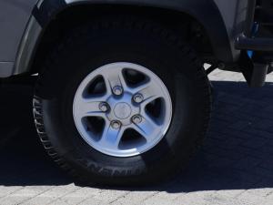 Land Rover Defender 110 2.5 TD5D/C - Image 14