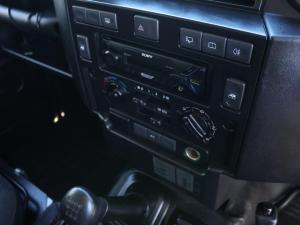 Land Rover Defender 110 2.5 TD5D/C - Image 7