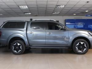 Nissan Navara 2.5DDTi double cab LE Plus - Image 13