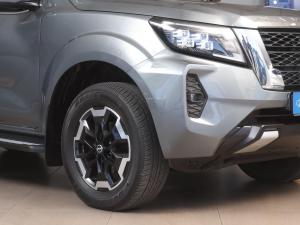 Nissan Navara 2.5DDTi double cab LE Plus - Image 16