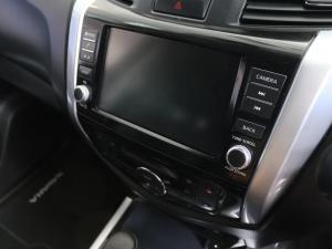 Nissan Navara 2.5DDTi double cab LE Plus - Image 18