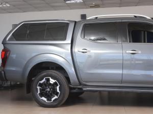 Nissan Navara 2.5DDTi double cab LE Plus - Image 4