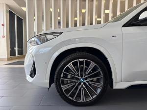 BMW iX1 xDrive30 M Sport - Image 8