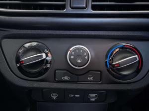 Hyundai Grand i10 1.0 MOTION/PREMIUM - Image 20