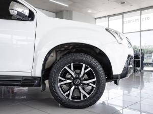 Isuzu mu-X 3.0 - Image 9