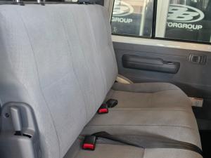 Toyota Land Cruiser 79 2.8GD-6 double cab auto - Image 16