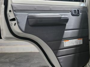Toyota Land Cruiser 79 2.8GD-6 double cab auto - Image 18