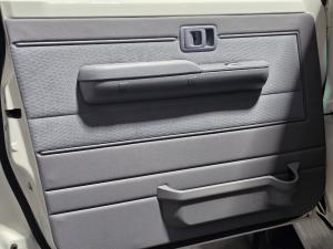 Toyota Land Cruiser 79 2.8GD-6 double cab auto - Image 21