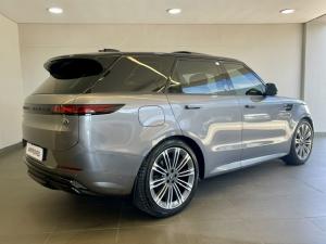 Land Rover Range Rover Sport D350 Dynamic HSE - Image 6