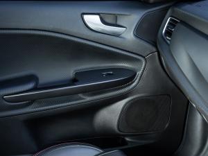 Alfa Romeo Giulietta 1750TBi Veloce - Image 15