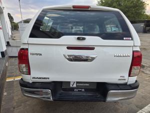 Toyota Hilux 2.8GD-6 double cab 4x4 Raider auto - Image 5