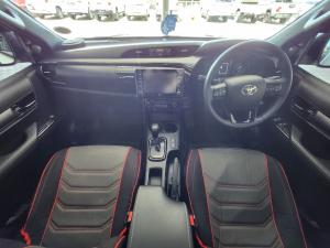 Toyota Hilux 2.8GD-6 double cab 4x4 Legend auto - Image 11