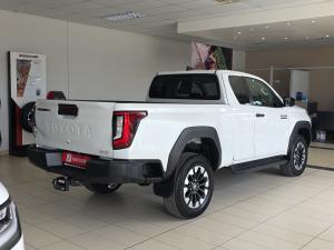Toyota Hilux 2.8GD-6 Xtra cab Raider X - Image 2