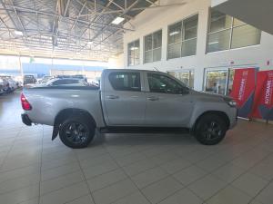 Toyota Hilux 2.4GD-6 double cab 4x4 Raider auto - Image 3