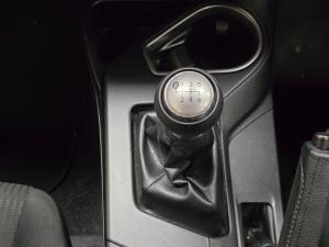 Toyota RAV4 2.0 GX - Image 9