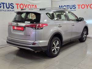 Toyota RAV4 2.0 GX - Image 2
