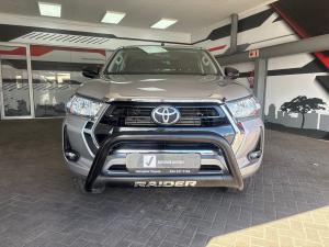 Toyota Hilux 2.4GD-6 double cab Raider manual - Image 4