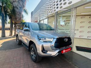 Toyota Hilux 2.8GD-6 single cab Raider auto - Image 1