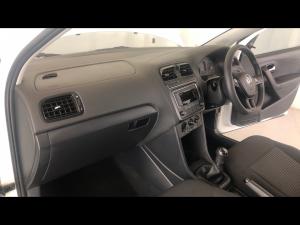 Volkswagen Polo sedan 1.4 Comfortline - Image 7