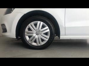 Volkswagen Polo sedan 1.4 Comfortline - Image 18