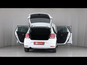 Volkswagen Polo sedan 1.4 Comfortline - Image 24