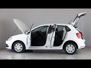 Volkswagen Polo sedan 1.4 Comfortline - Image 26