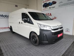 Toyota Quantum 2.8 SLWB panel van - Image 1