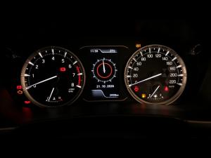 Toyota Urban Cruiser 1.5 XR manual - Image 9