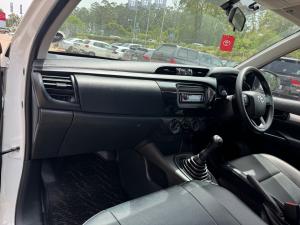 Toyota Hilux 2.4GD single cab S (aircon) - Image 7