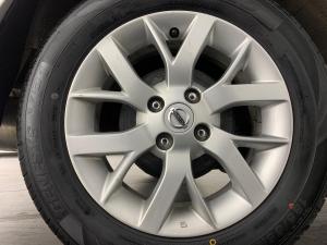 Nissan Almera 1.5 Acenta automatic - Image 14