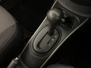 Nissan Almera 1.5 Acenta automatic - Image 9
