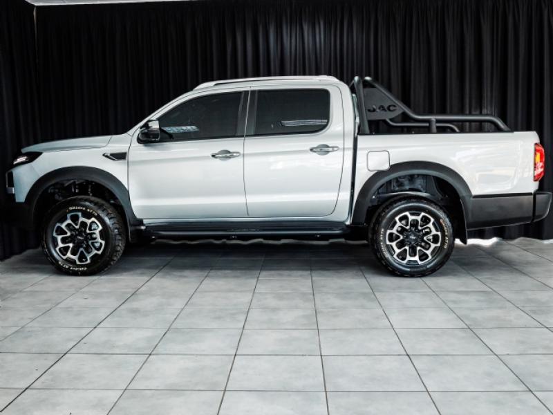 JAC Medium commercial T9 2.0CTI double cab 4WD Super Lux