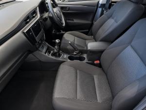 Toyota Corolla Quest 1.8 Plus manual - Image 10