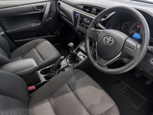 Toyota Corolla Quest 1.8 Plus manual - Image 9