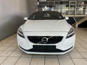 Volvo V40 T4 Momentum auto - Image 5