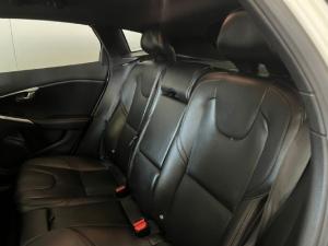 Volvo V40 T4 Momentum auto - Image 9