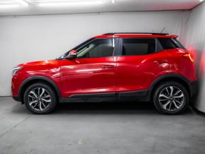 Mahindra XUV300 1.5TD W8 - Image 2