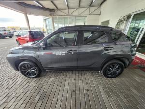 Toyota Starlet Cross 1.5 XS auto - Image 17