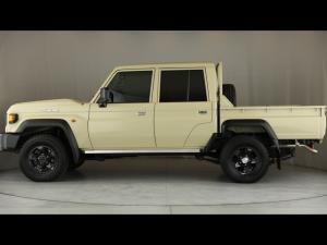 Toyota Land Cruiser 79 2.8GD-6 double cab auto - Image 22