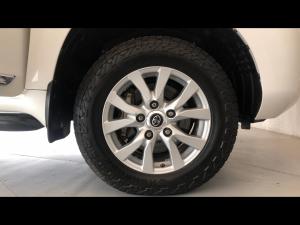 Toyota Land Cruiser 200 4.5D-4D V8 VX-R - Image 17