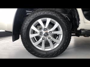 Toyota Land Cruiser 200 4.5D-4D V8 VX-R - Image 20