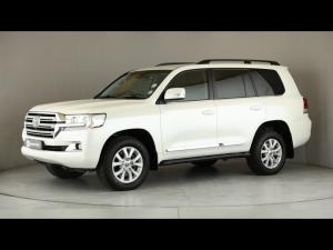 Toyota Land Cruiser 200 4.5D-4D V8 VX-R - Image 23
