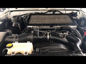Toyota Land Cruiser 79 4.5D-4D LX V8 single cab - Image 14