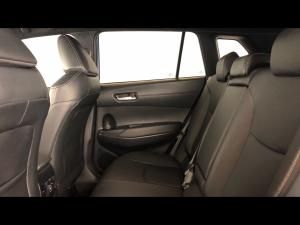 Toyota Corolla Cross 1.8 Hybrid XS - Image 11