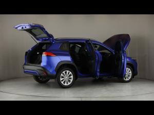Toyota Corolla Cross 1.8 Hybrid XS - Image 31
