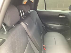 Toyota Corolla Cross 1.8 Xi - Image 16