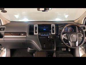 Toyota Quantum 2.8 LWB bus 9-seater VX Premium - Image 6