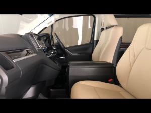 Toyota Quantum 2.8 LWB bus 9-seater VX Premium - Image 7
